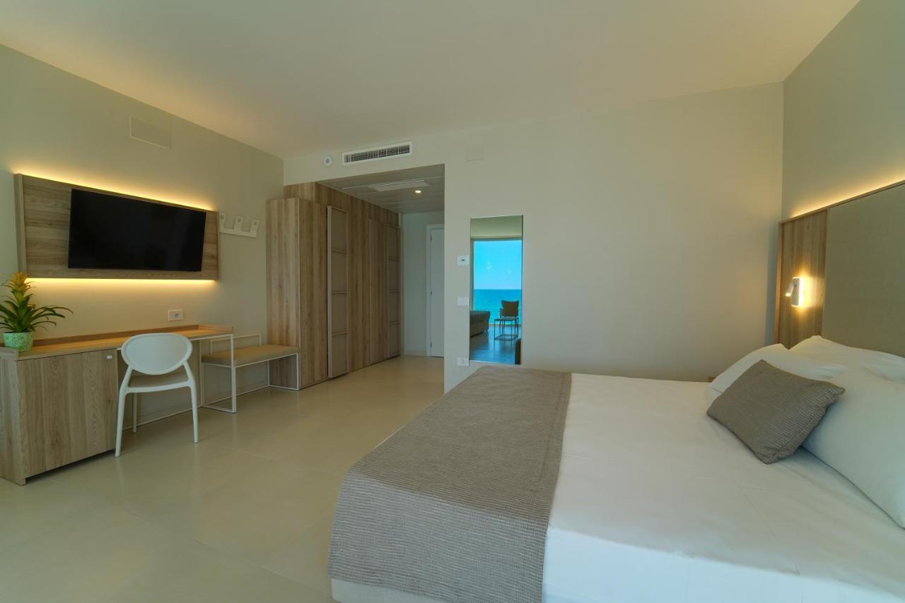 Eleamare Resort Castellammare di Velia エクステリア 写真